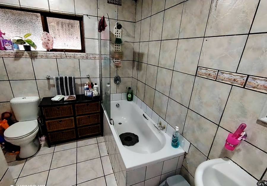 3 Bedroom Property for Sale in Braelyn Eastern Cape